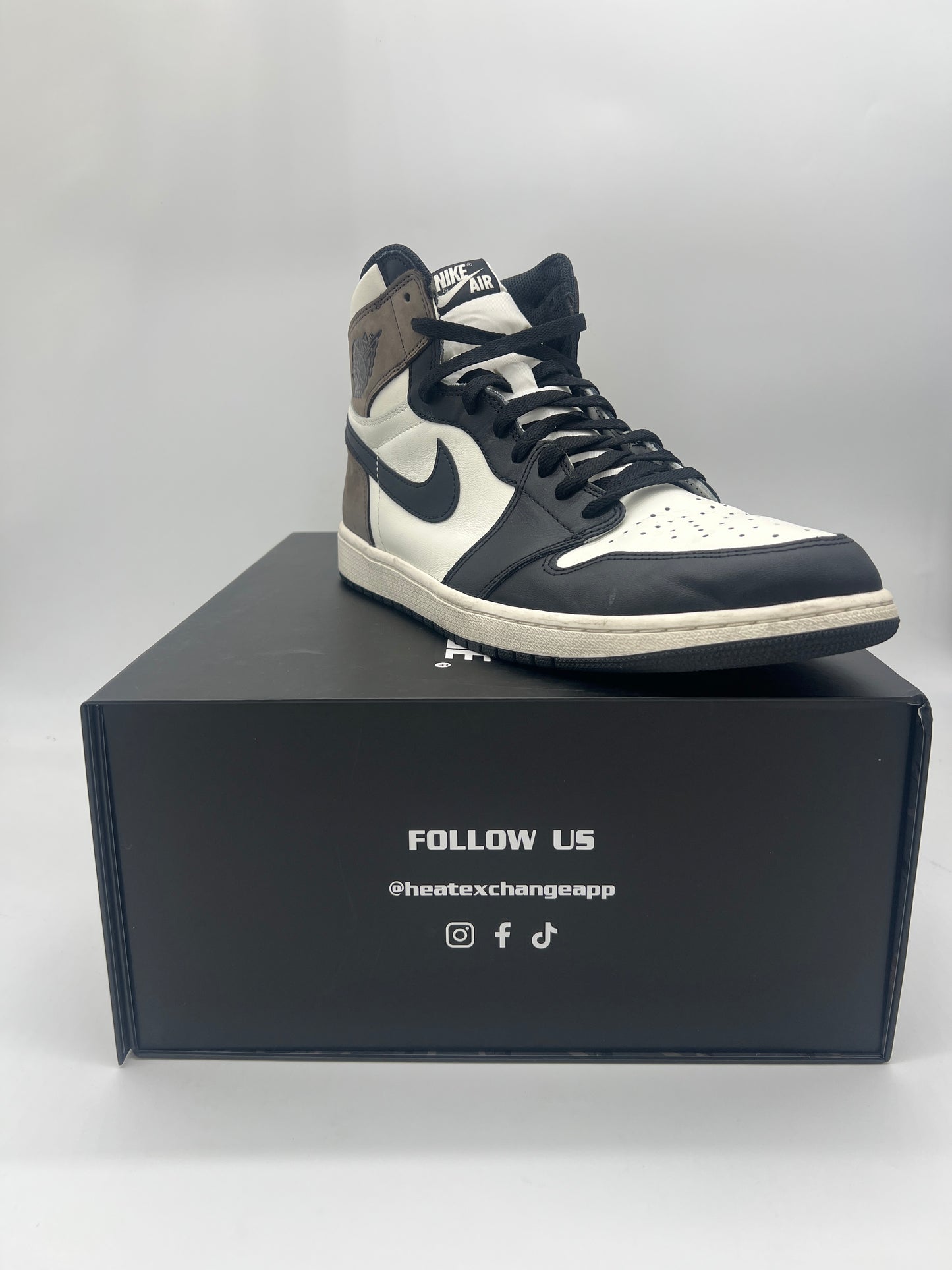 Jordan Retro 1 Mocha High