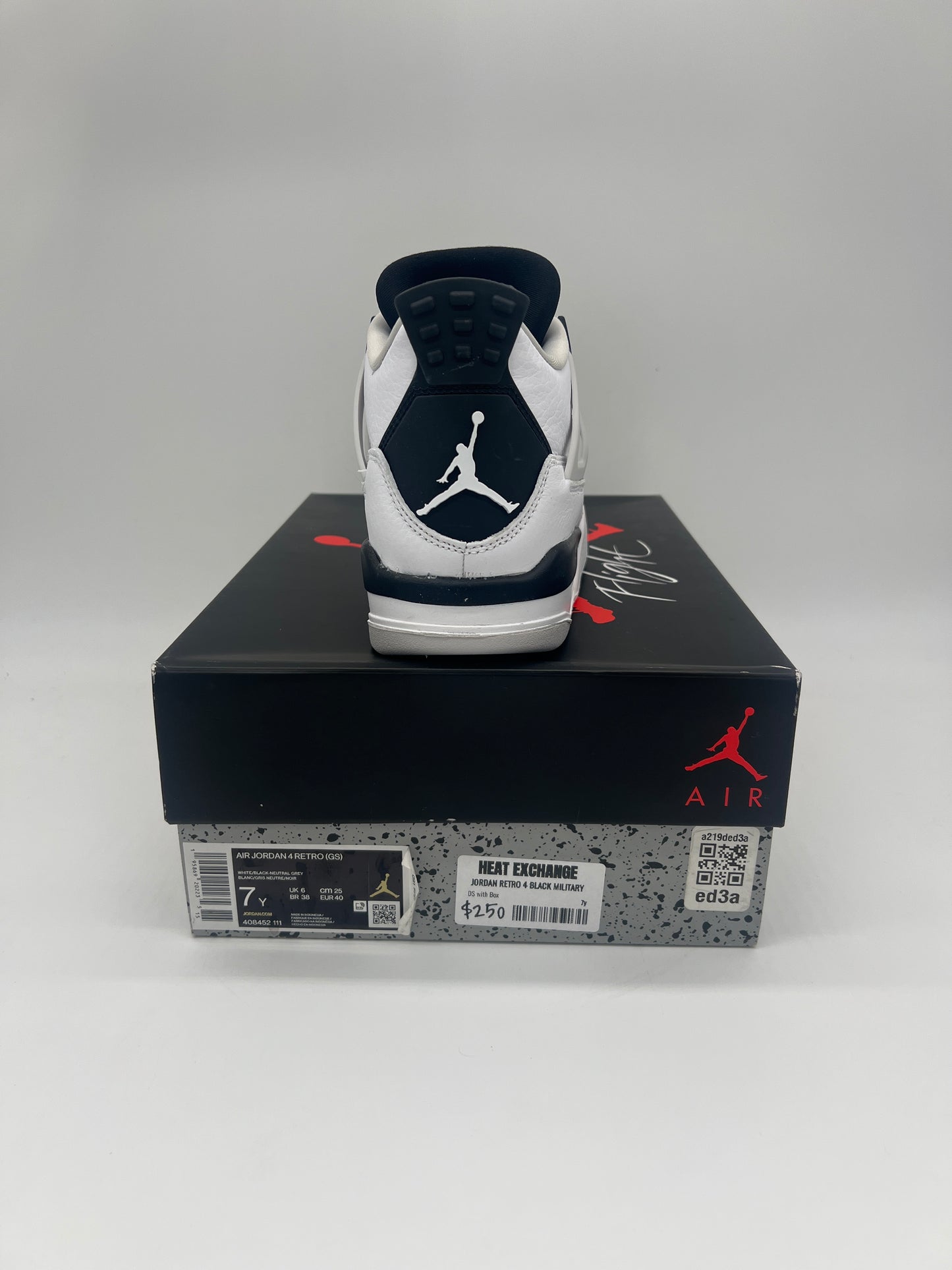 Jordan Retro 4 Black Military