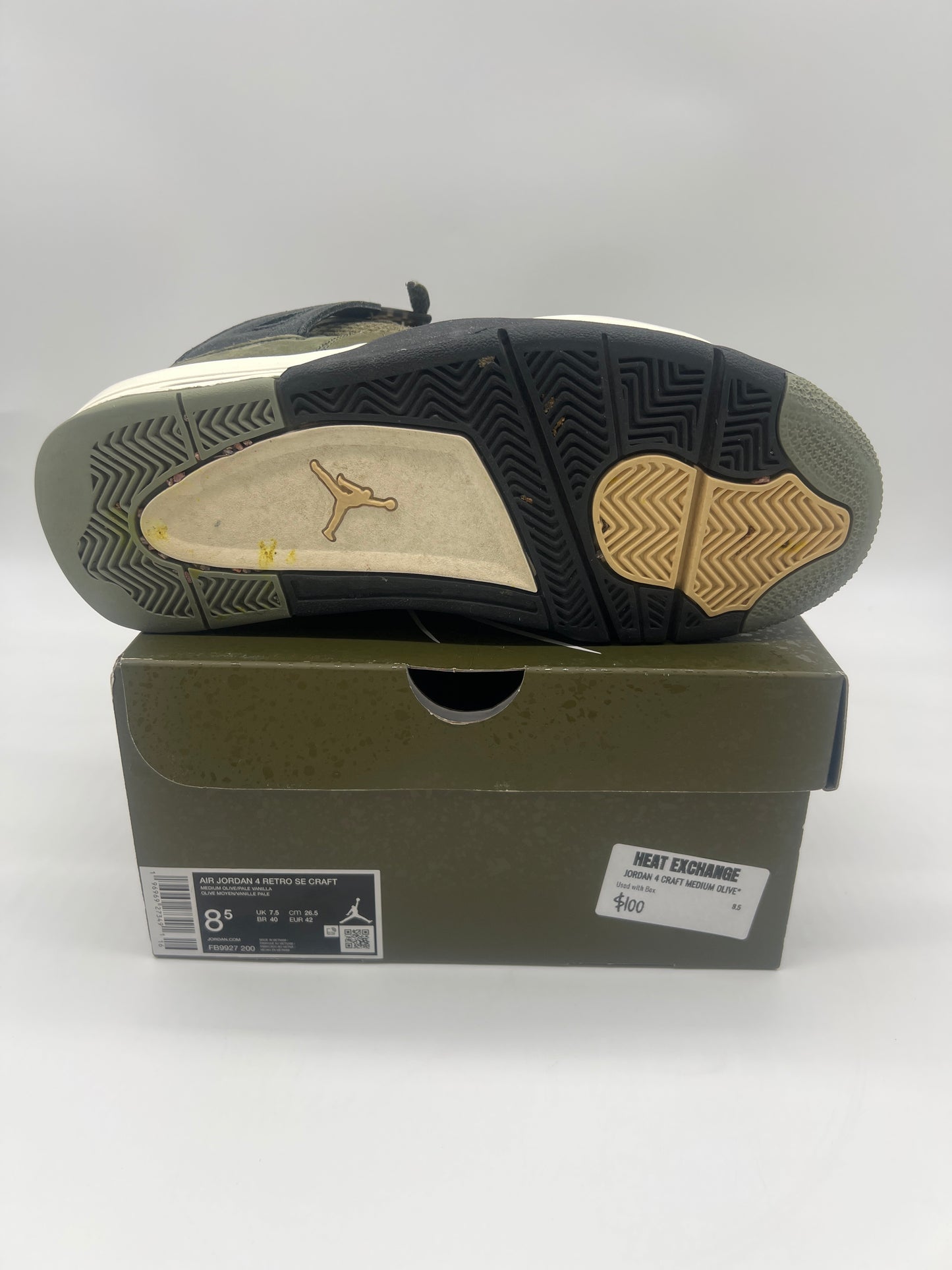 Jordan 4 Craft Medium Olive*