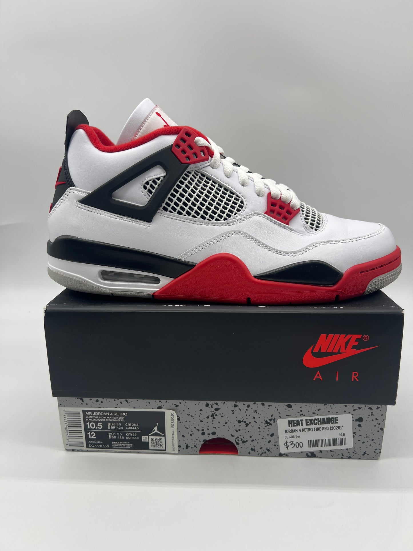 Jordan 4 Retro Fire Red (2020)*