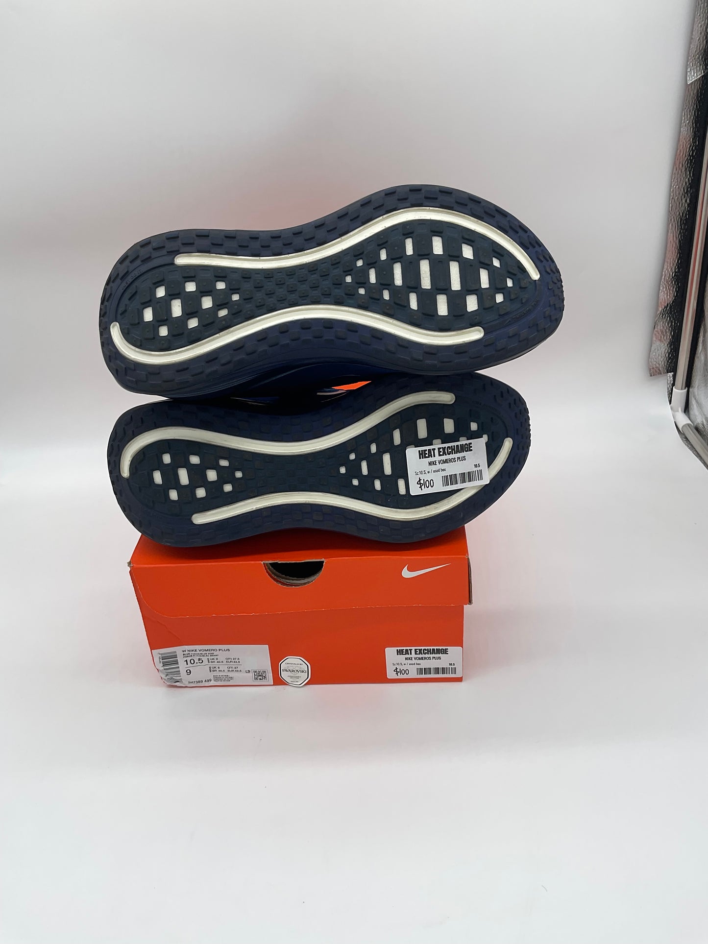 Nike Vomeros Plus