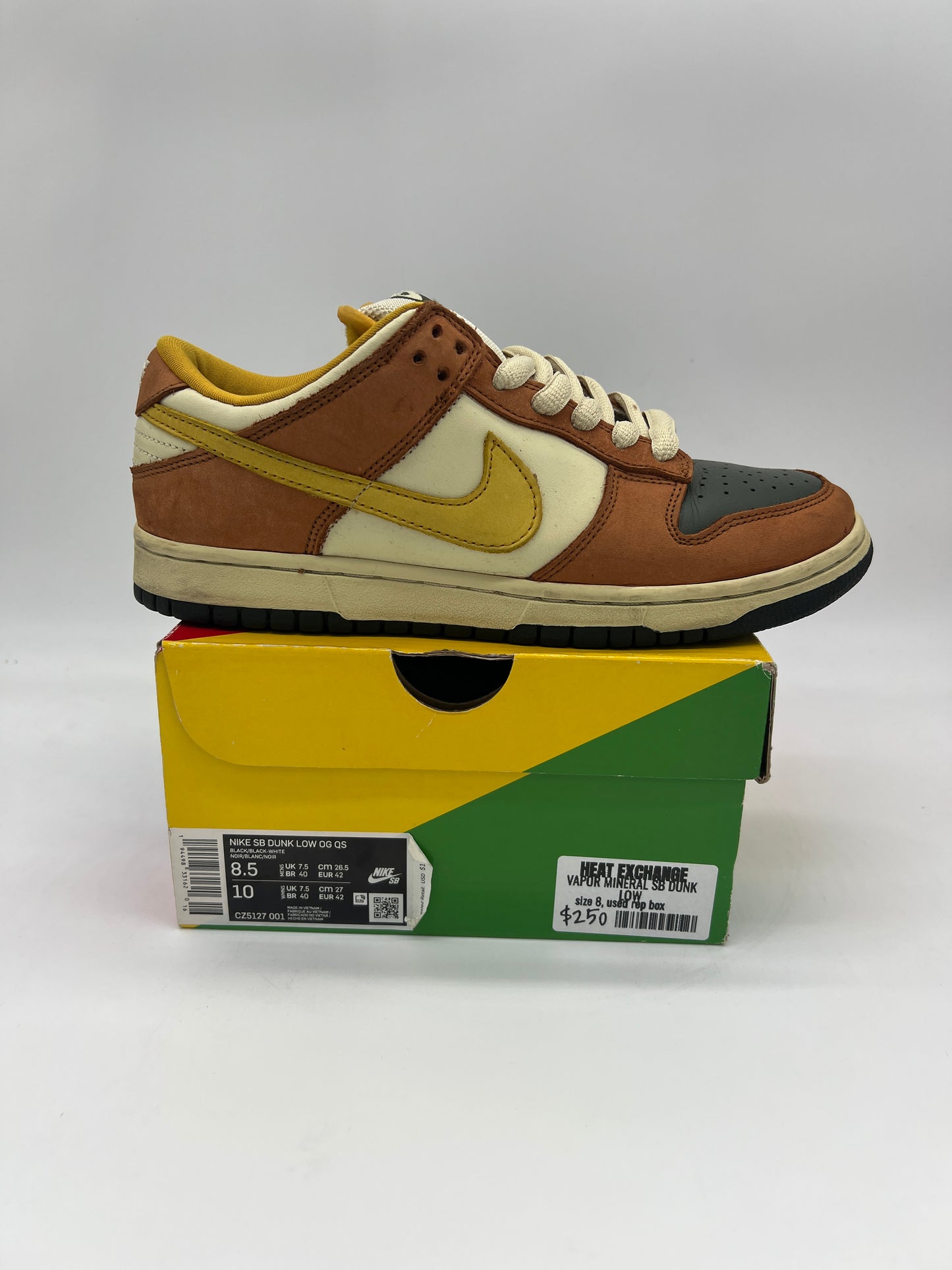 Nike SB Dunk Low Vapor Mineral