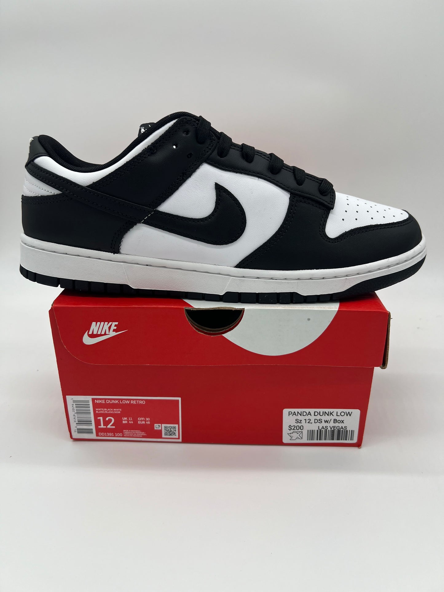 Nike Dunk Low Retro Panda