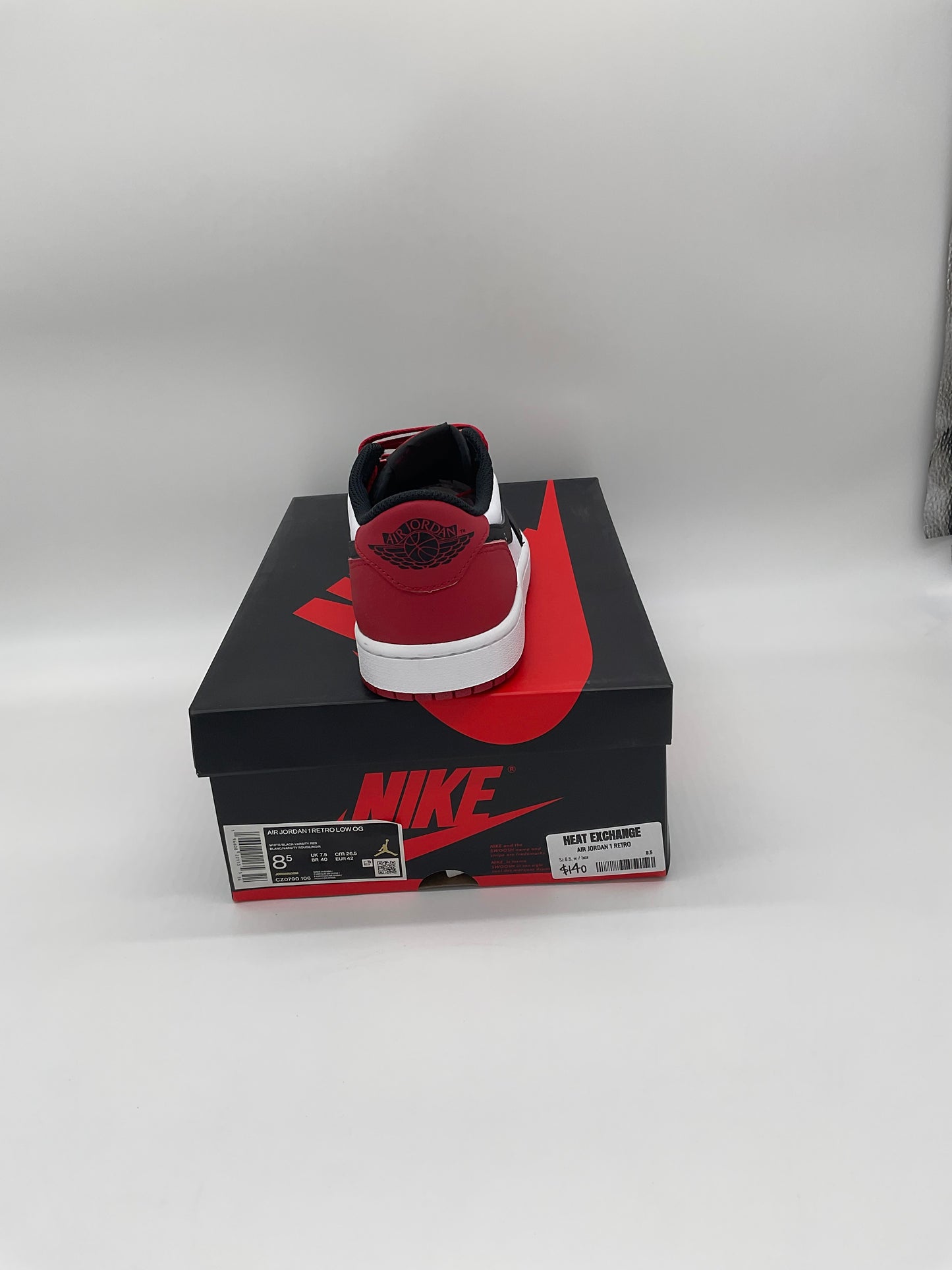 Air Jordan 1 Retro Low Black Toe