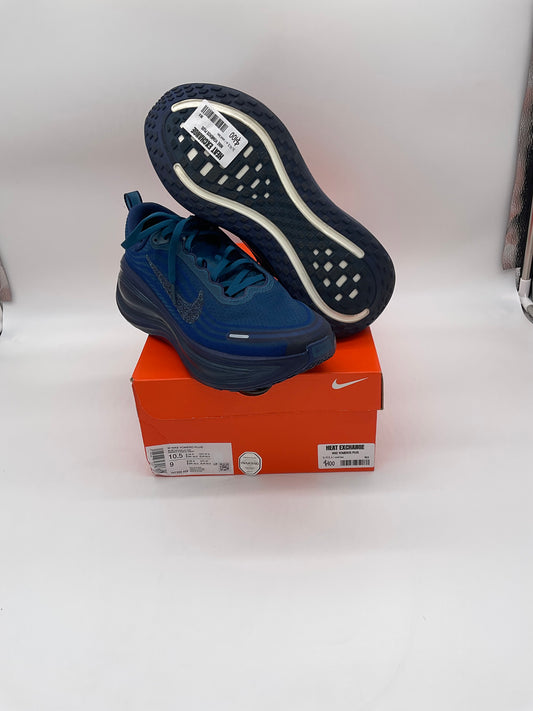 Nike Vomeros Plus