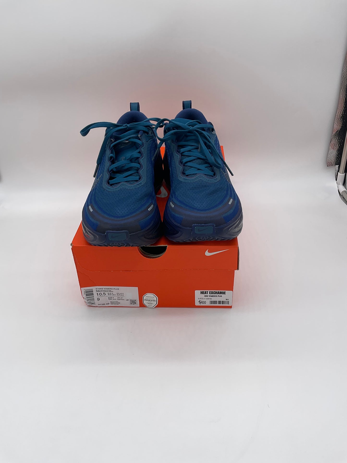 Nike Vomeros Plus