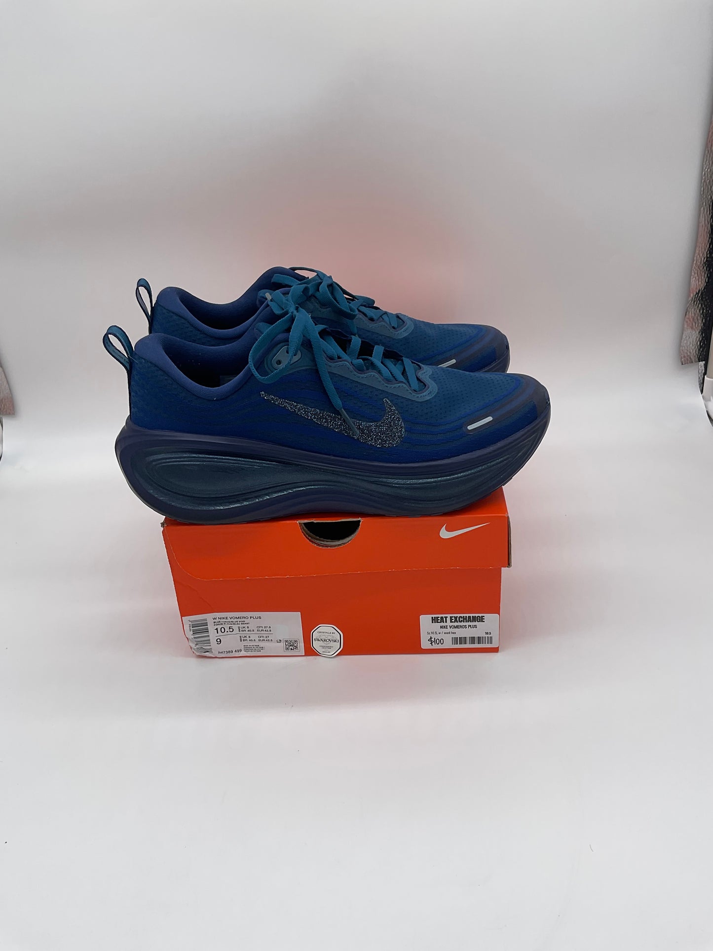 Nike Vomeros Plus