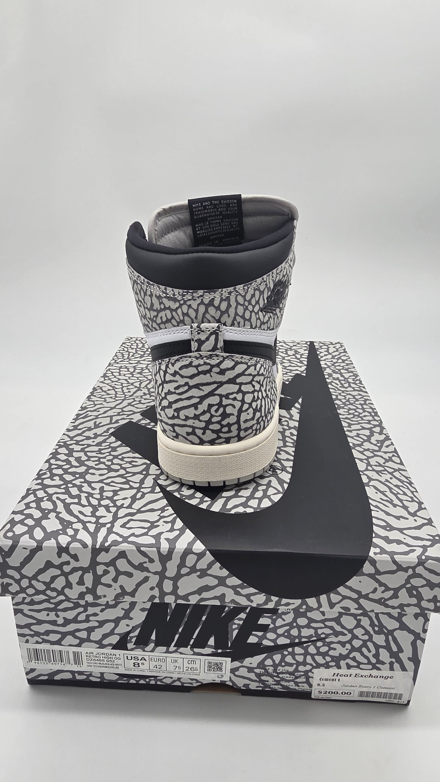 Jordan 1 Retro High OG White Cement